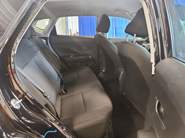 2024 HYUNDAI KONA SE