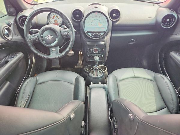 2014 MINI COOPER