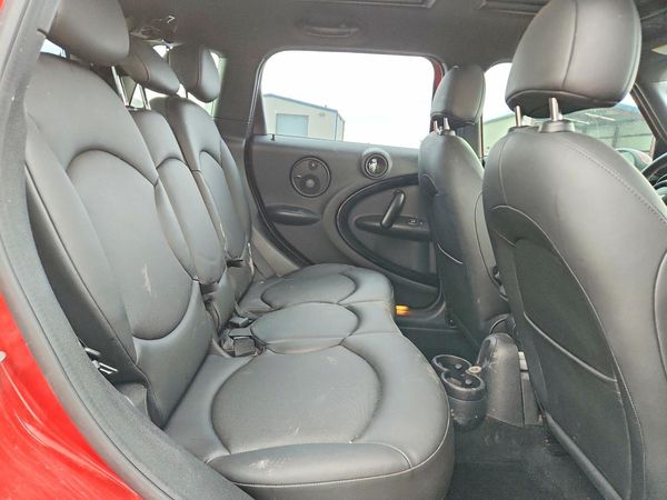 2014 MINI COOPER