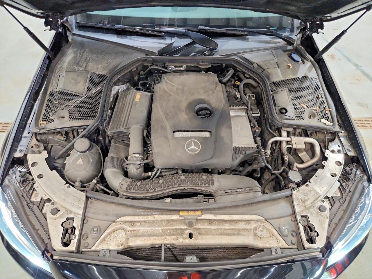 2018 MERCEDES-BENZ C C300d-4M