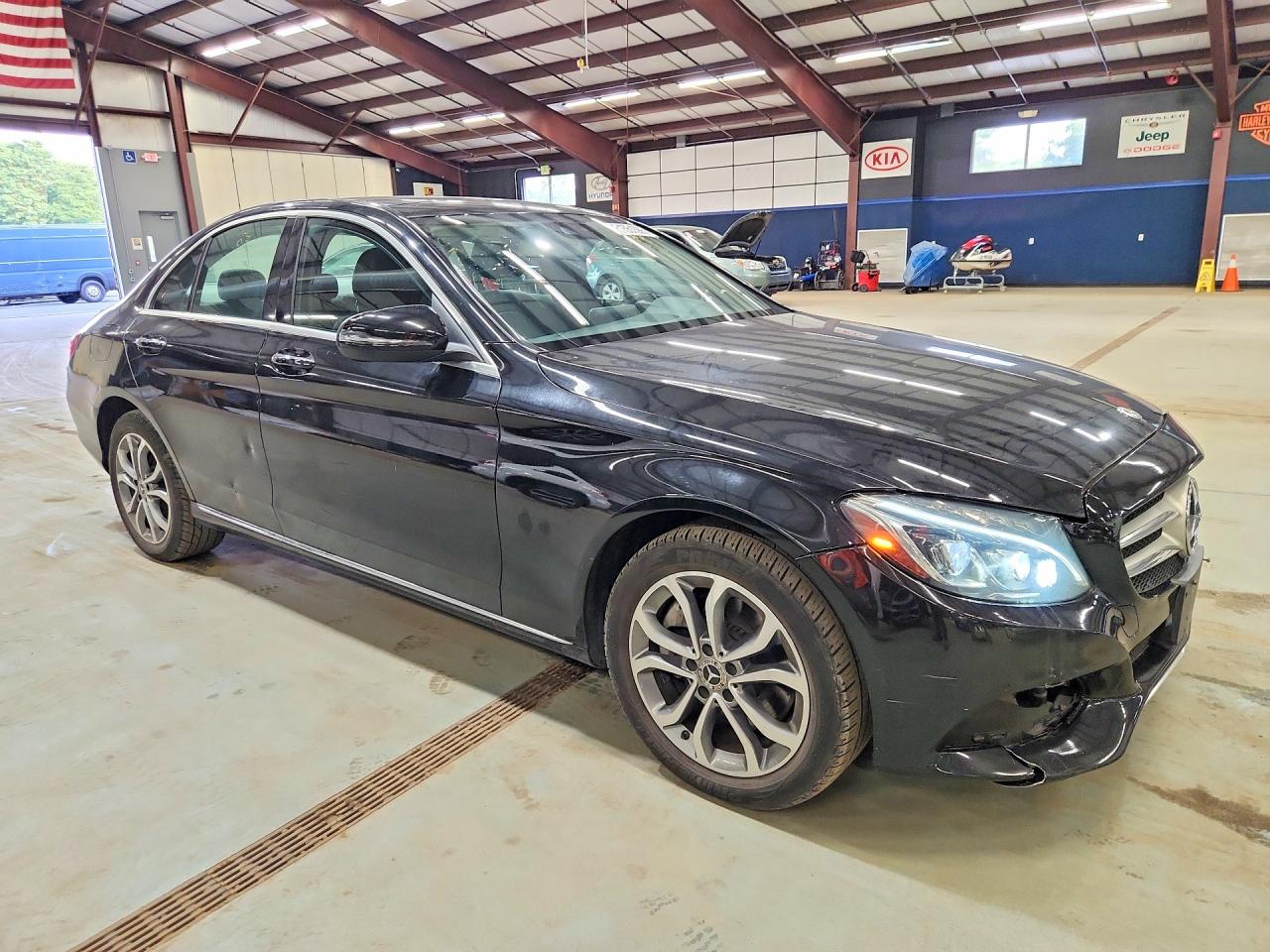 2018 MERCEDES-BENZ C C300d-4M