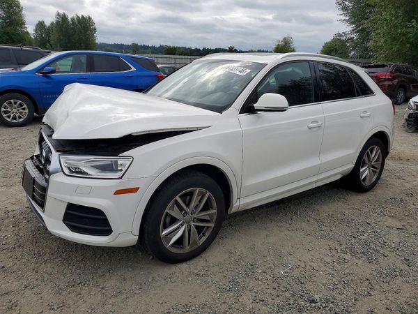 2016 AUDI Q3 quattro Premium Plus