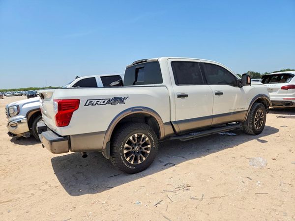 2018 NISSAN TITAN