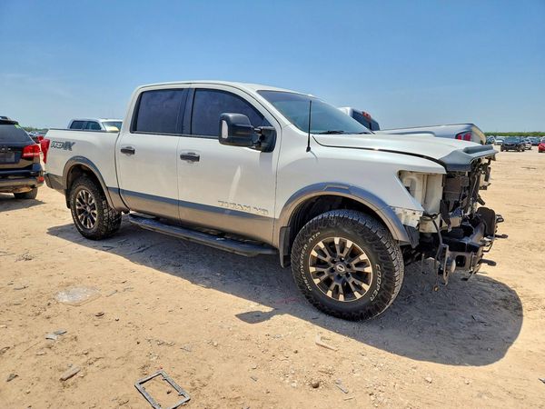 2018 NISSAN TITAN