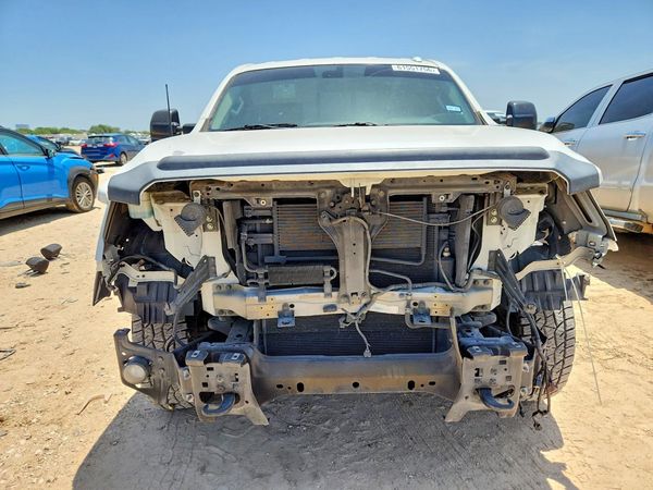 2018 NISSAN TITAN