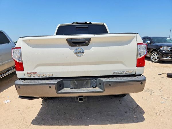 2018 NISSAN TITAN