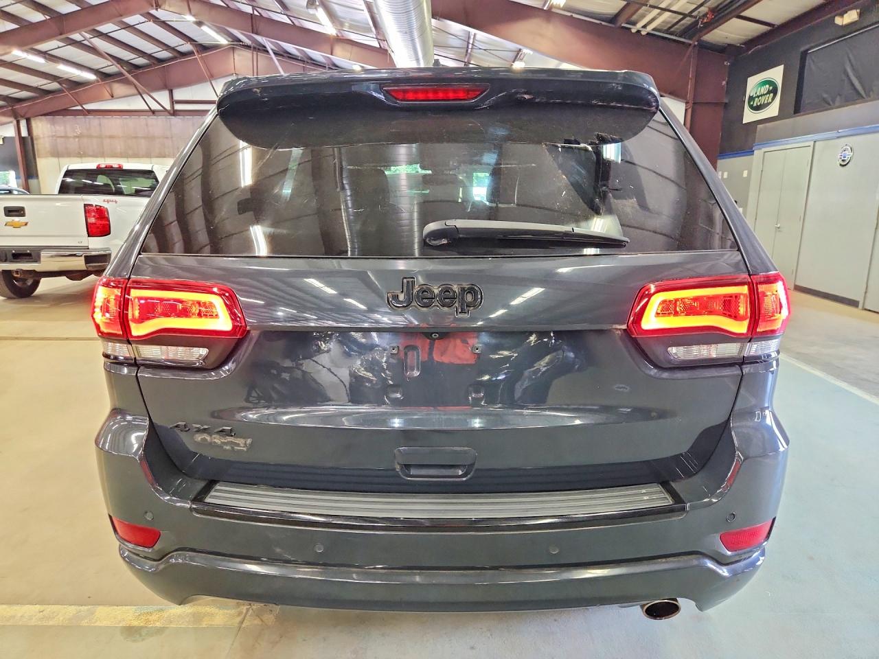 2018 JEEP GRAND CHEROKEE LAREDO 4X4