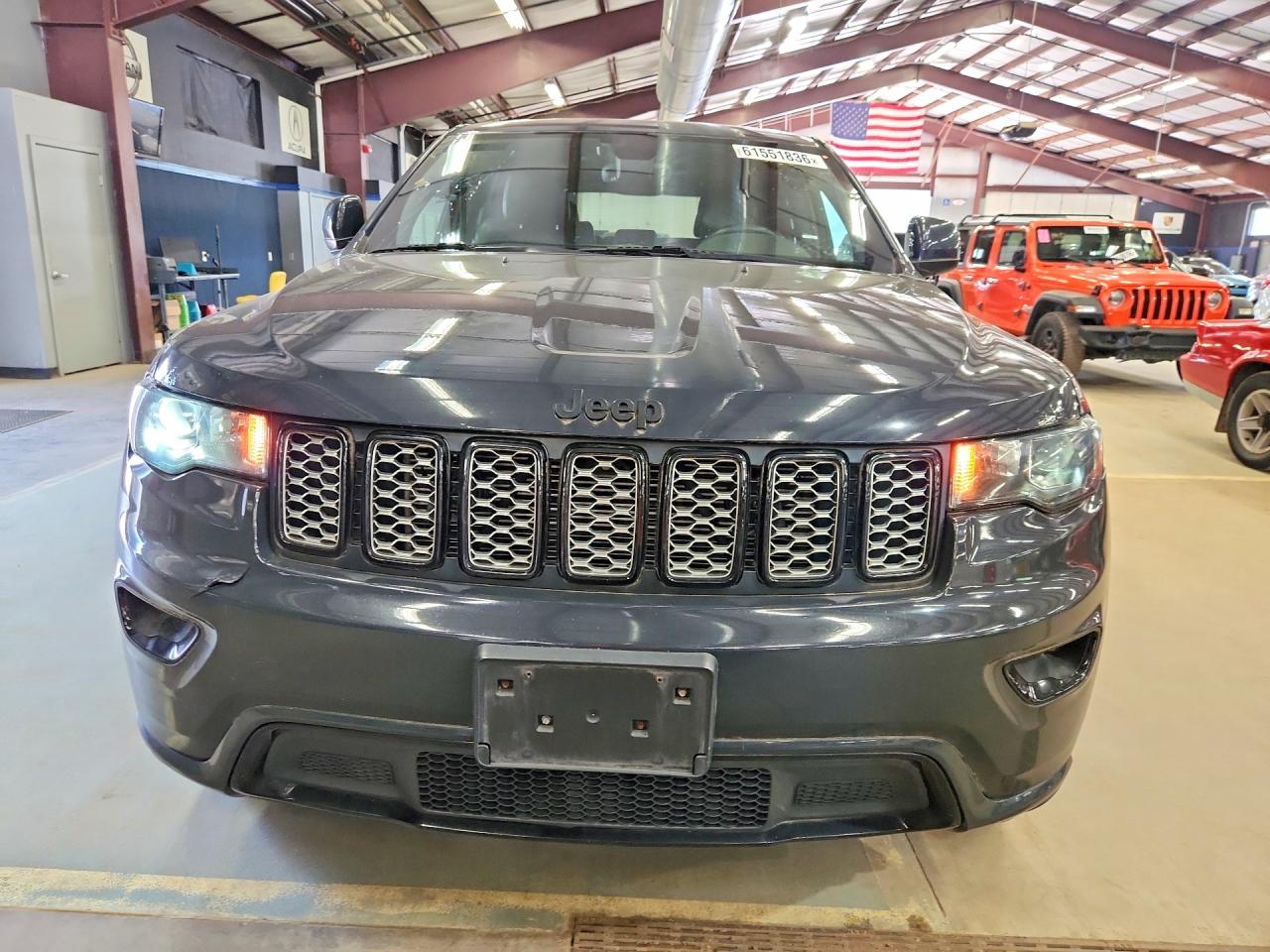 2018 JEEP GRAND CHEROKEE LAREDO 4X4