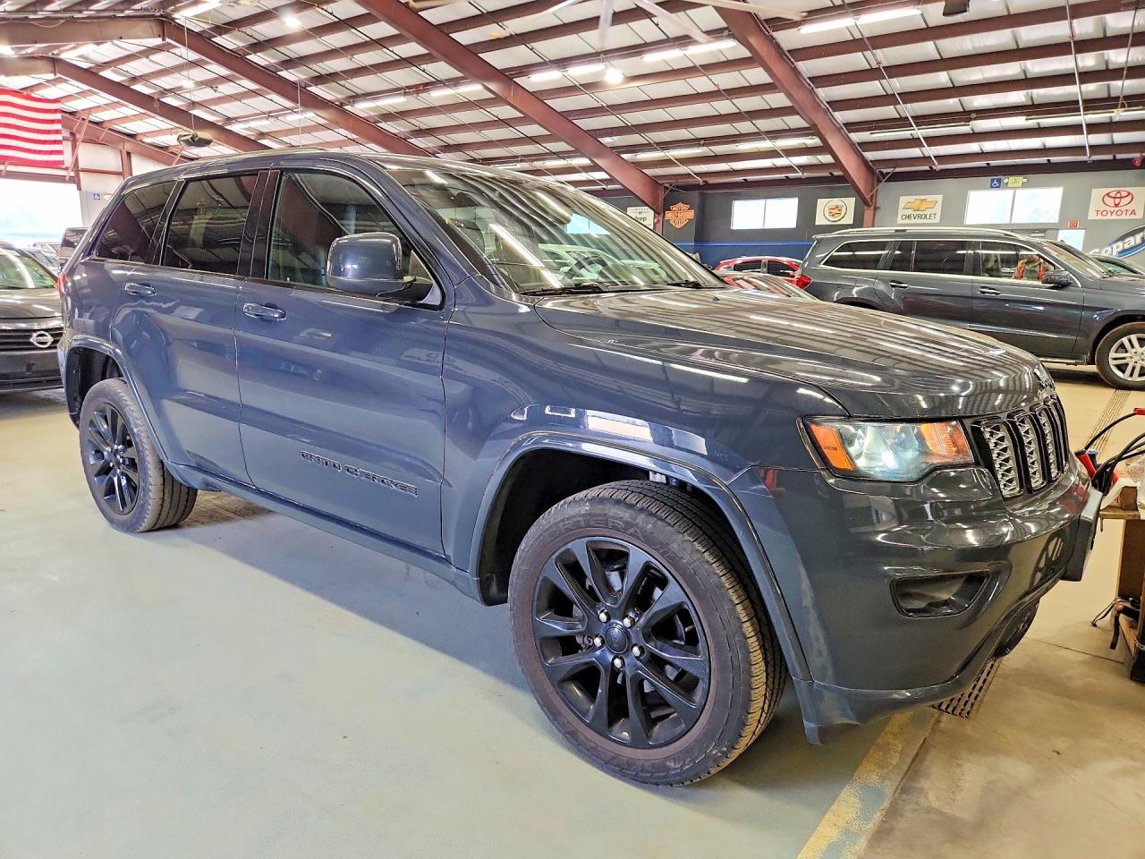 2018 JEEP GRAND CHEROKEE LAREDO 4X4