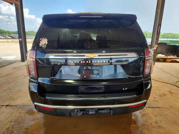 2021 CHEVROLET SUBURBAN LT