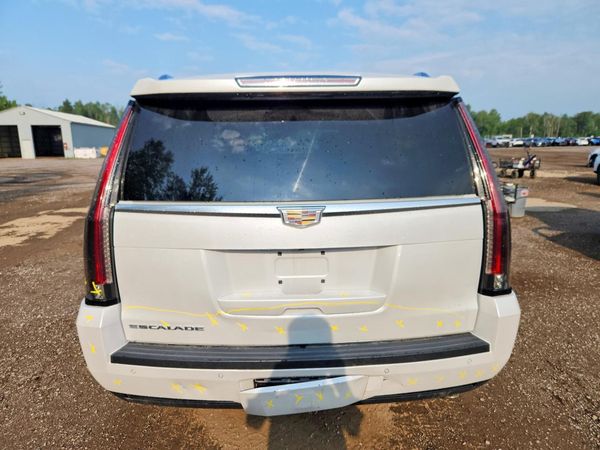 2016 CADILLAC ESCALADE ESV Premium