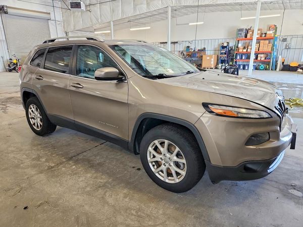 2016 JEEP CHEROKEE LATITUDE 4X4