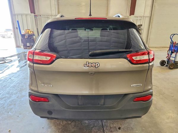 2016 JEEP CHEROKEE LATITUDE 4X4
