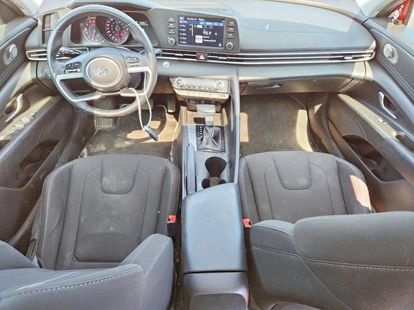 2021 HYUNDAI ELANTRA