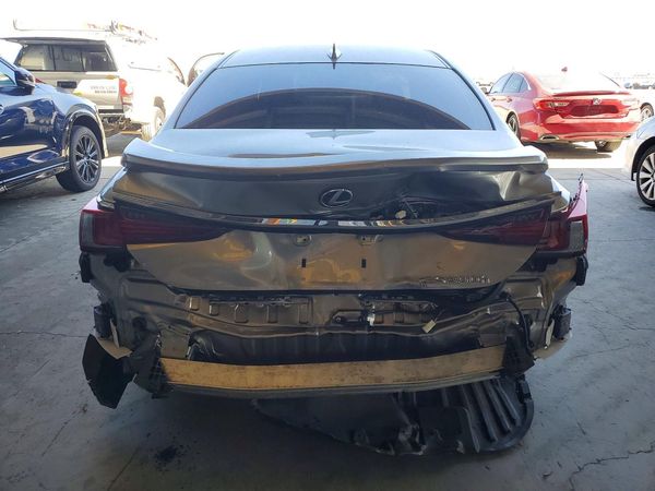 2020 LEXUS ES 300h Luxury
