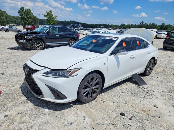 2019 LEXUS ES