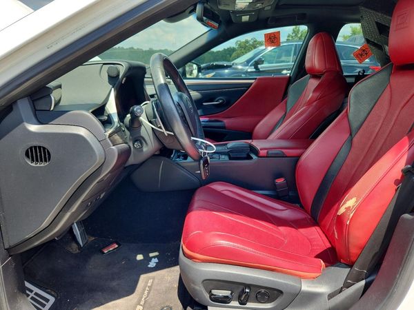 2019 LEXUS ES