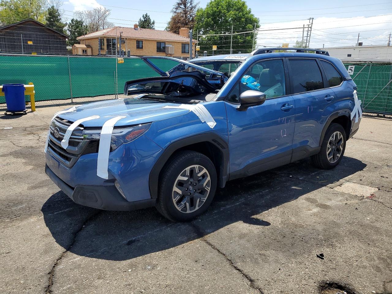 2025 SUBARU FORESTER Premium