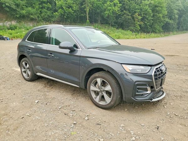 2023 AUDI Q5 quattro Premium Plus