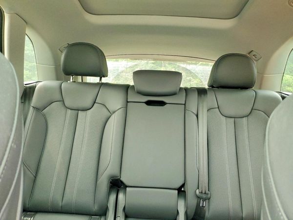 2023 AUDI Q5 quattro Premium Plus