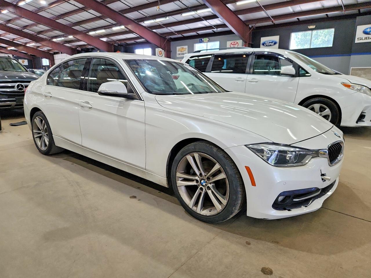 2017 BMW 330 SA