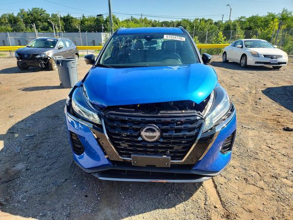 2023 NISSAN KICKS SR