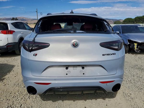 2021 ALFA ROMEO STELVIO