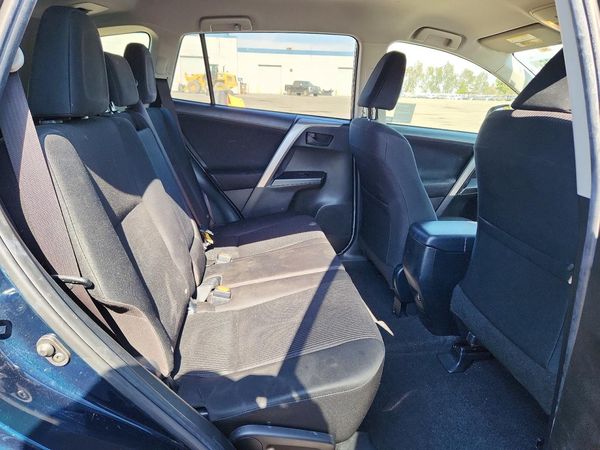 2017 TOYOTA RAV4 LE