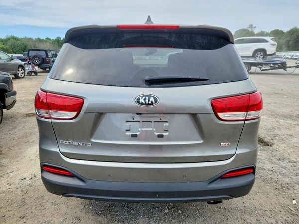 2017 KIA SORENTO L, LX