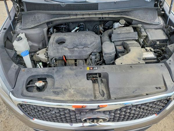 2017 KIA SORENTO L, LX