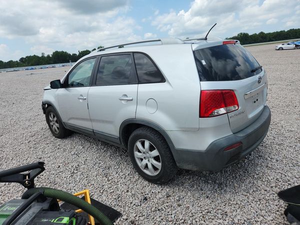 2013 KIA SORENTO Base / LX