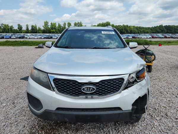 2013 KIA SORENTO Base / LX