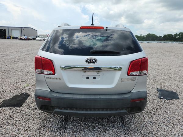 2013 KIA SORENTO Base / LX