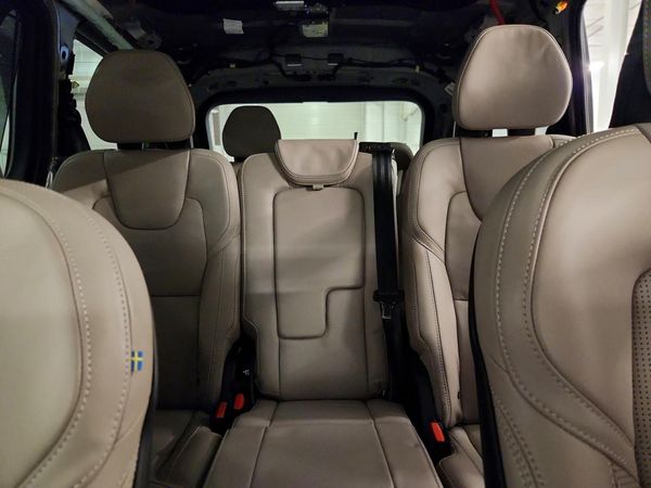 2025 VOLVO XC90 Ultra
