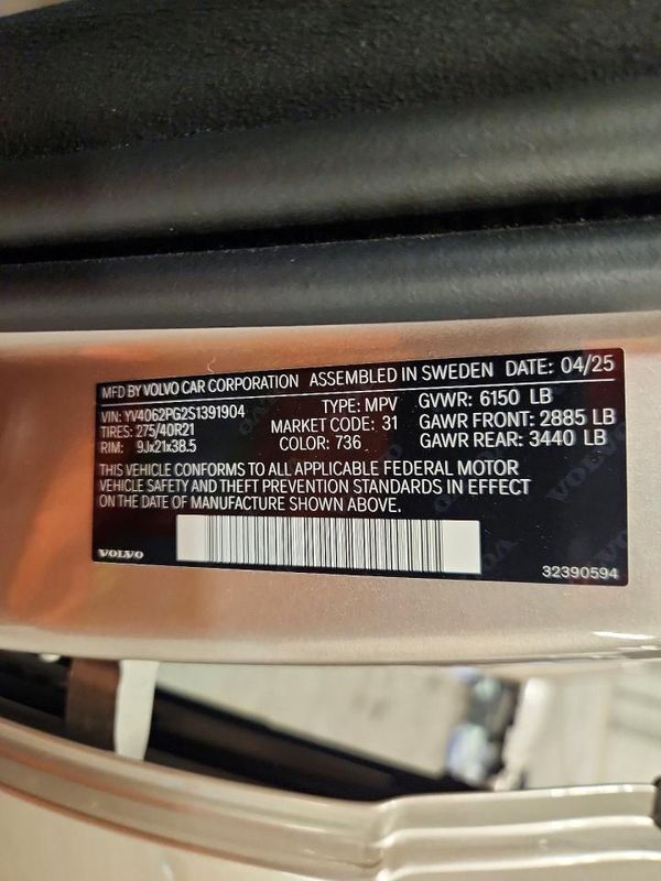 2025 VOLVO XC90 Ultra
