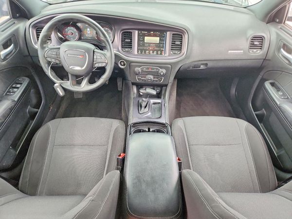 2016 DODGE CHARGER SXT