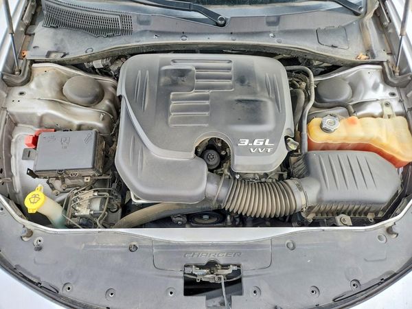 2016 DODGE CHARGER SXT