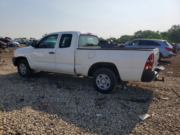 2014 TOYOTA TACOMA Delux Grade