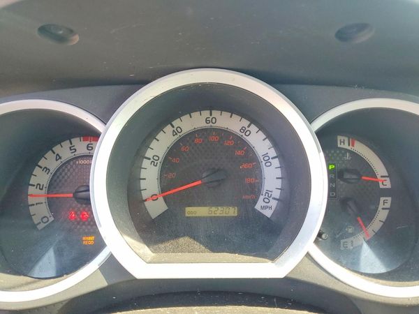 2014 TOYOTA TACOMA Delux Grade