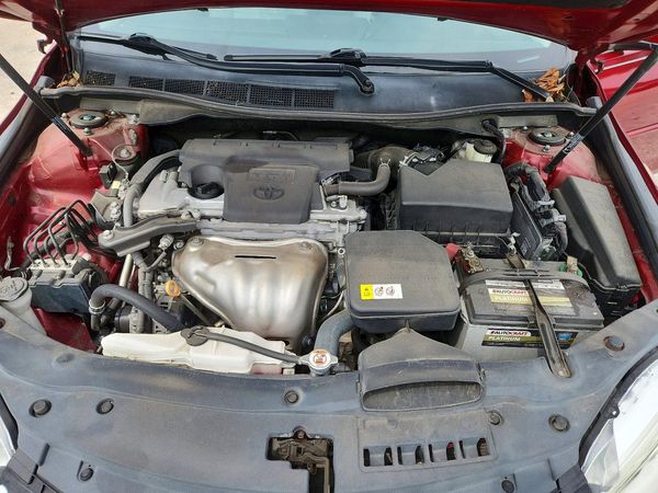 2017 TOYOTA CAMRY LE/SE/XLE/XSE — Engine bay