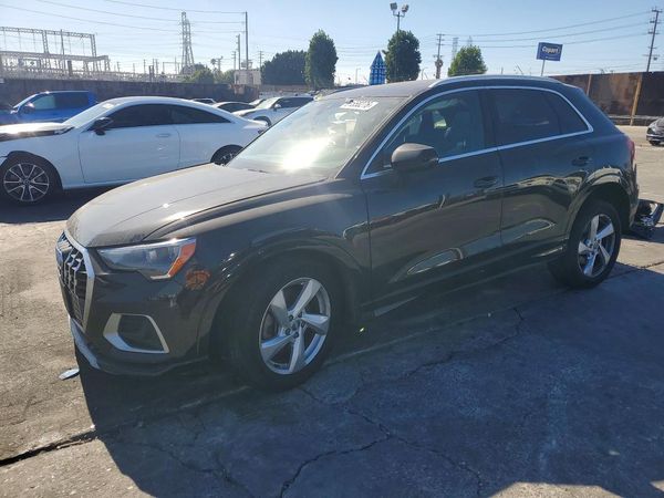 2020 AUDI Q3 quattro Premium