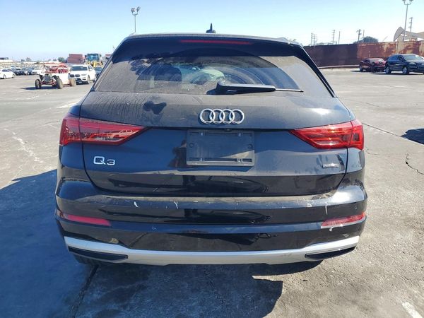 2020 AUDI Q3 quattro Premium