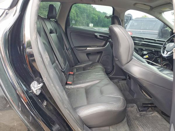 2014 VOLVO XC60