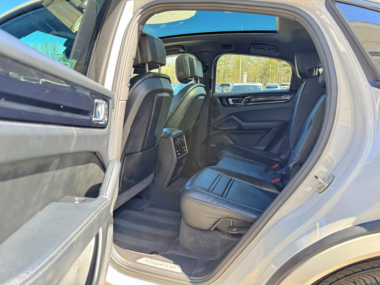 2023 PORSCHE CAYENNE