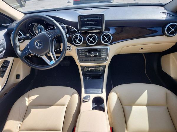 2015 MERCEDES-BENZ GLA