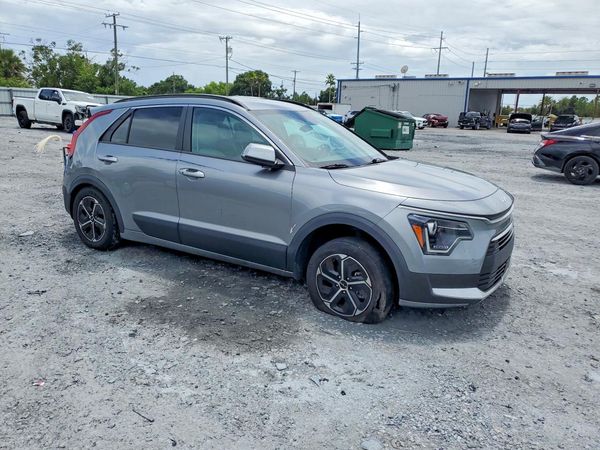 2024 KIA NIRO