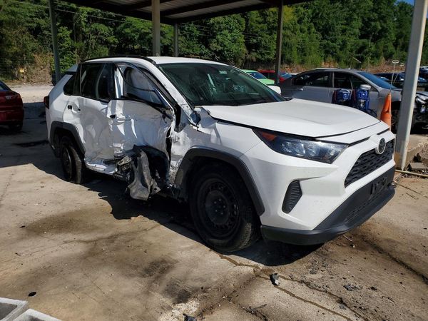 2020 TOYOTA RAV4 LE