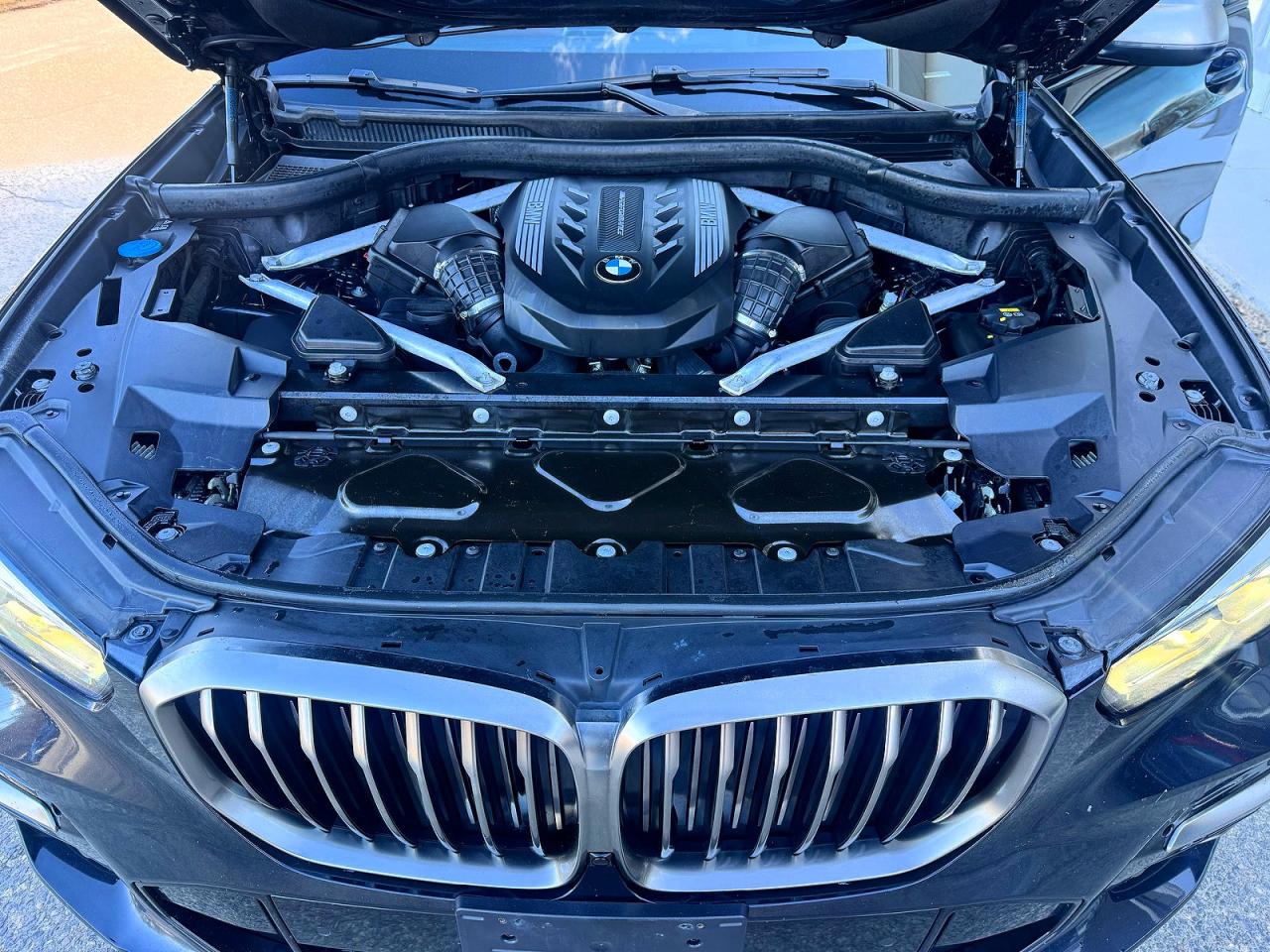 2020 BMW X5 M50i