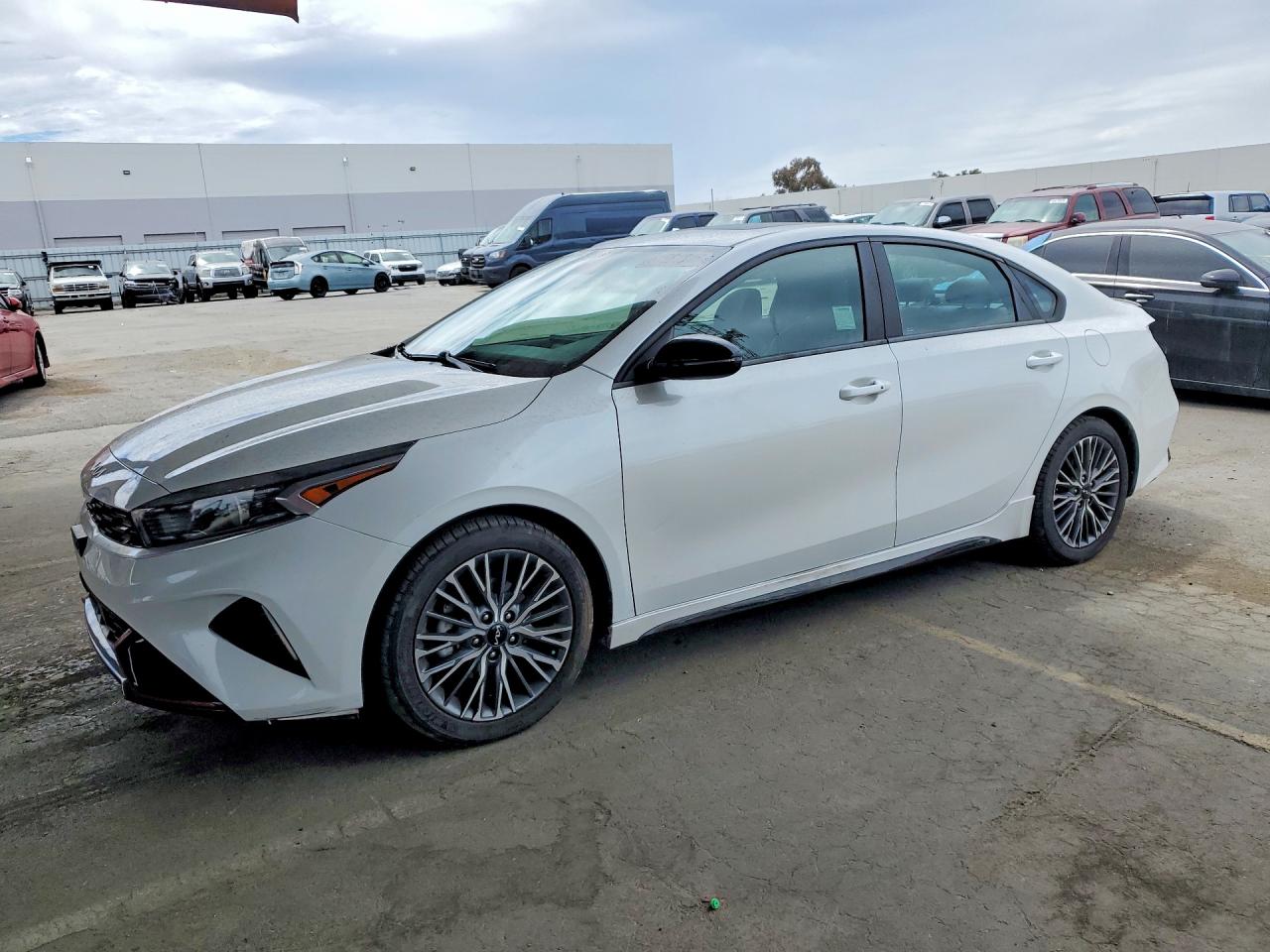 2022 KIA FORTE GT Line