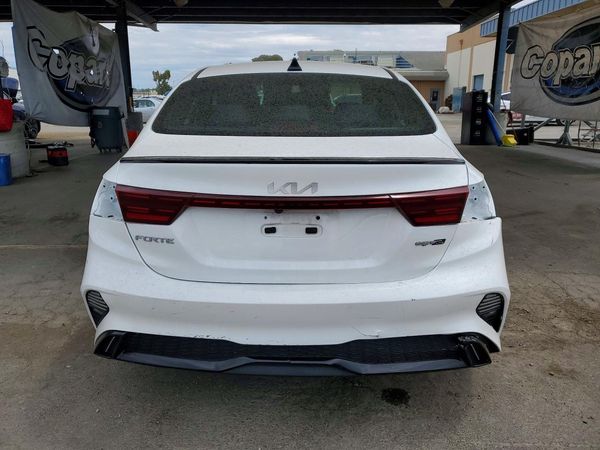 2022 KIA FORTE GT Line